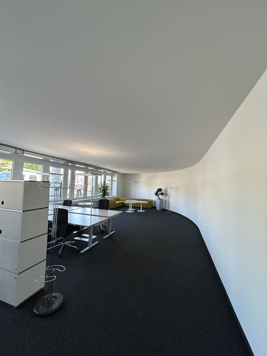 296m² office, Foto 2 von 10