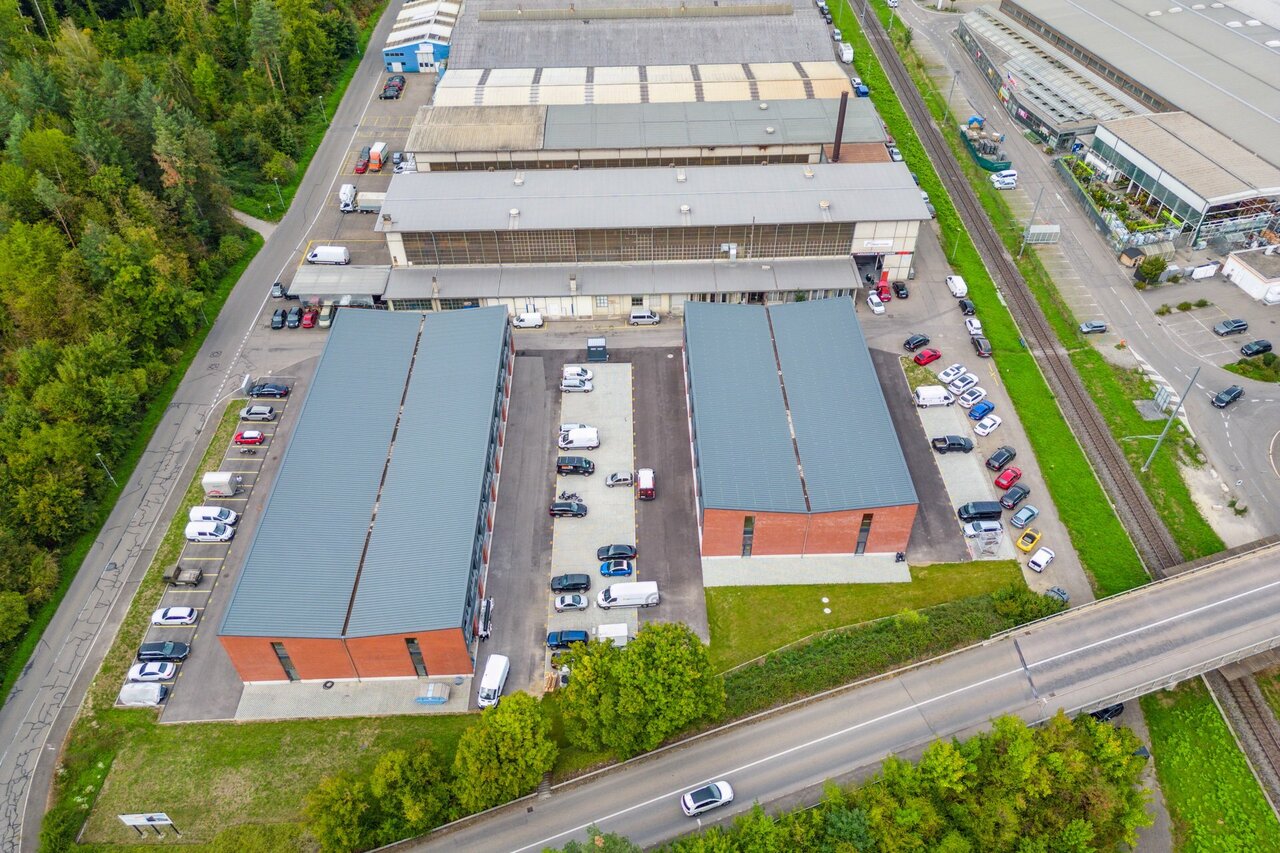 204m² commercial