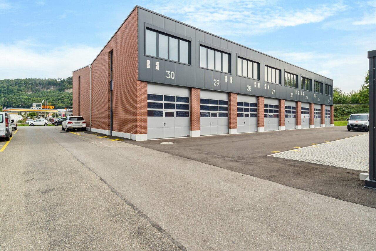 204m² commercial