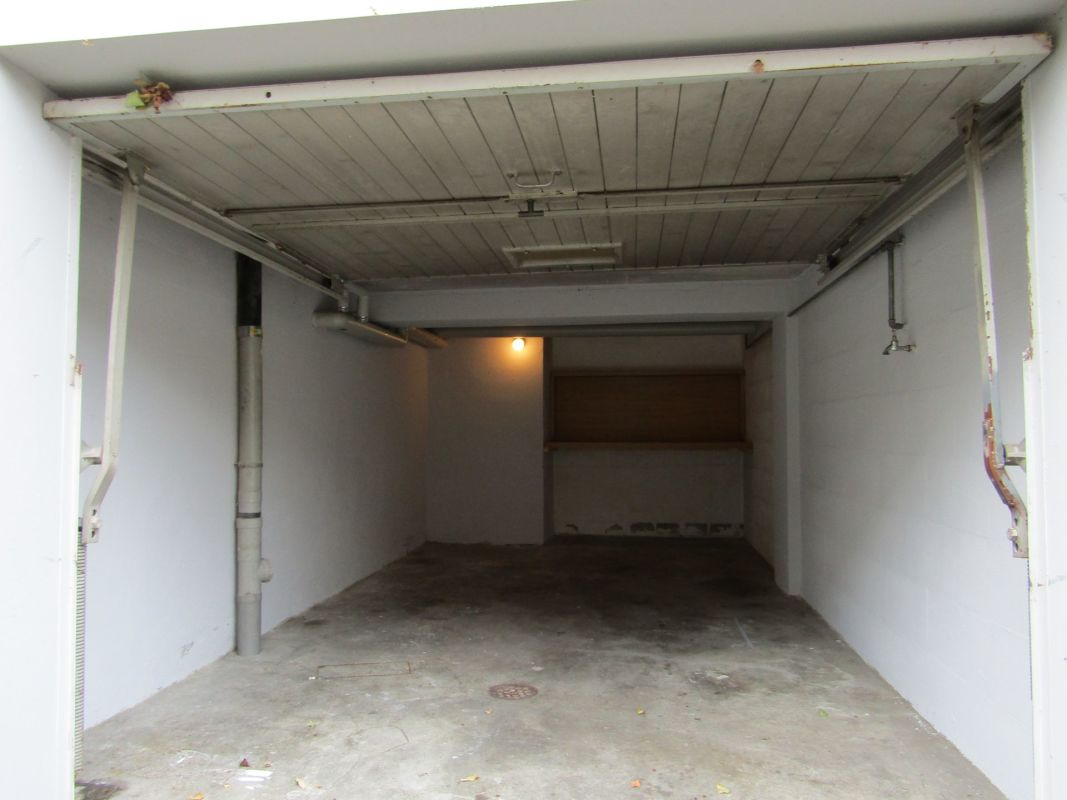 Single garage