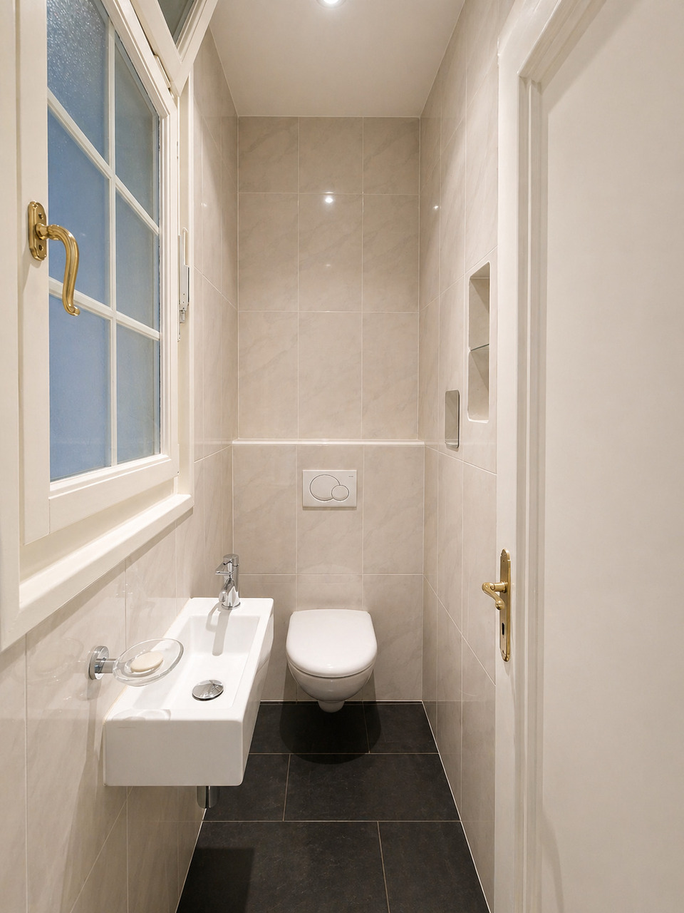 6 rooms apartment