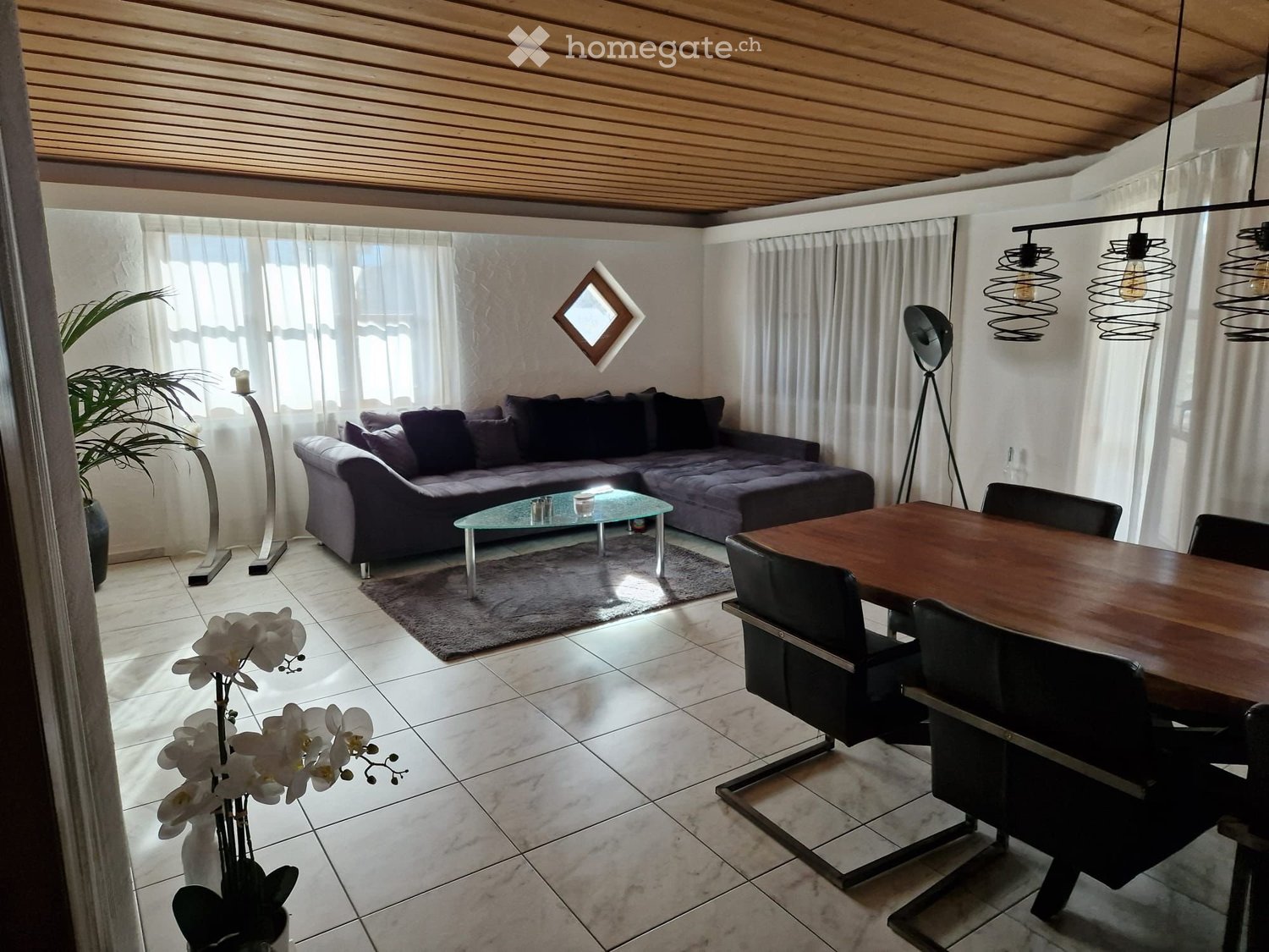 6 rooms apartment