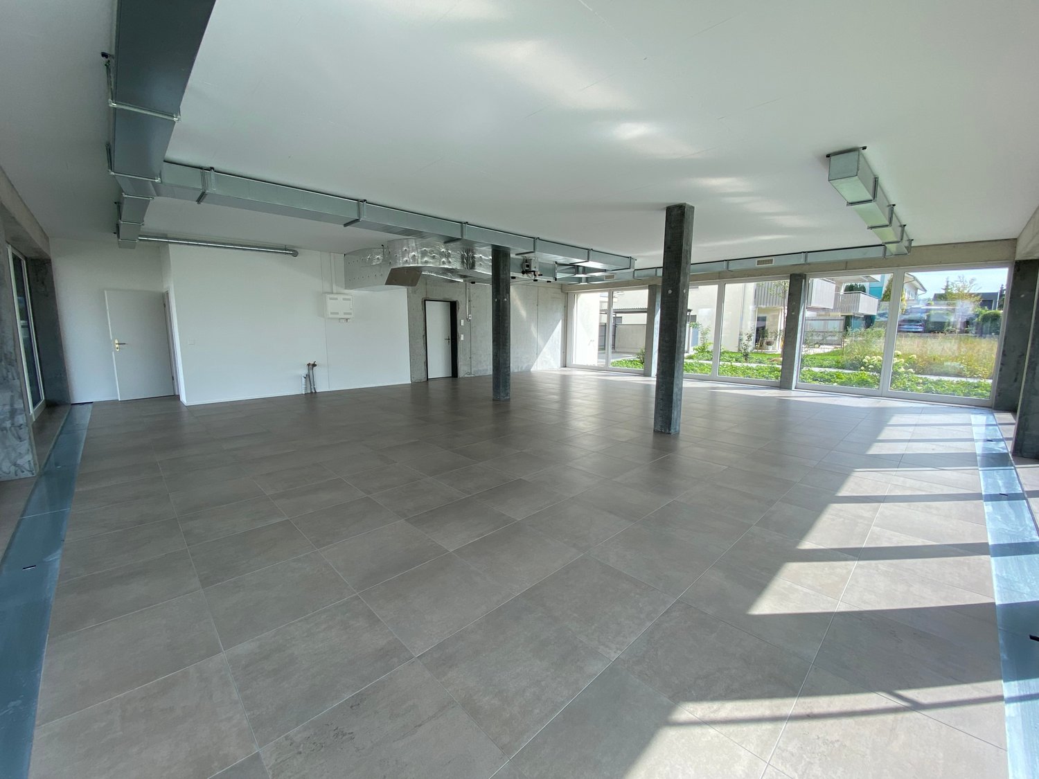 213m² commercial