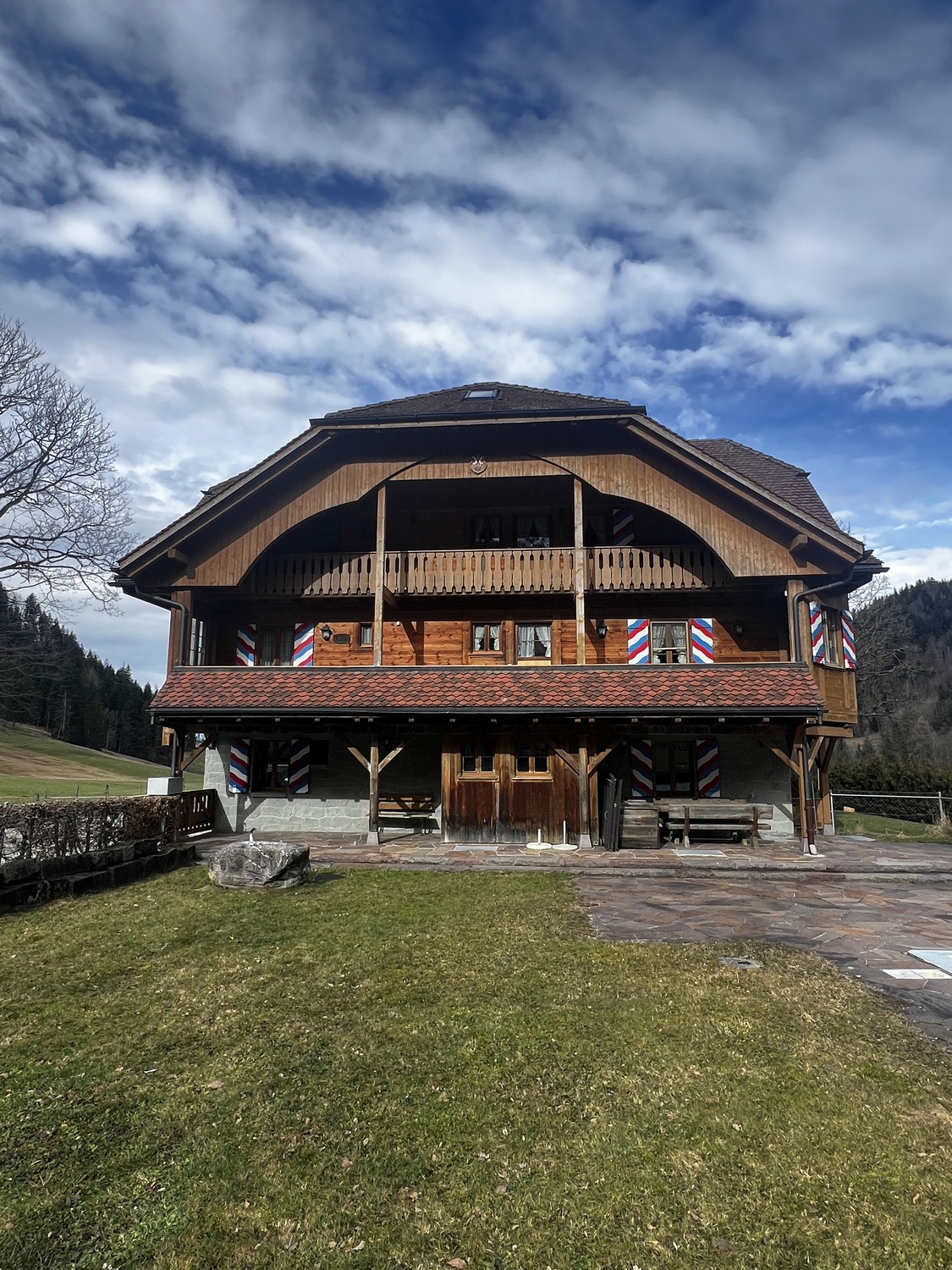 7 rooms farm house