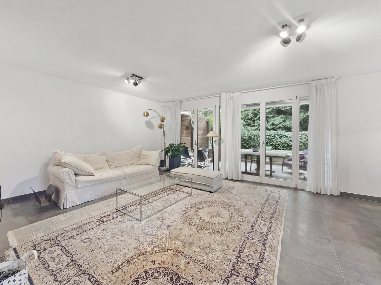 appartamento con terrazzo di 6 locali, foto 2 di 10