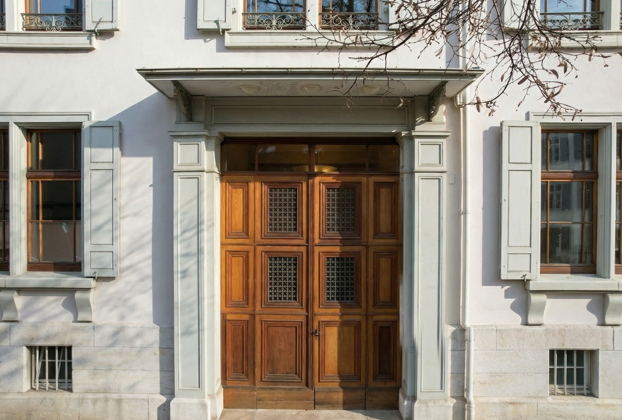 1470m² bâtiment résidentiel / commercial