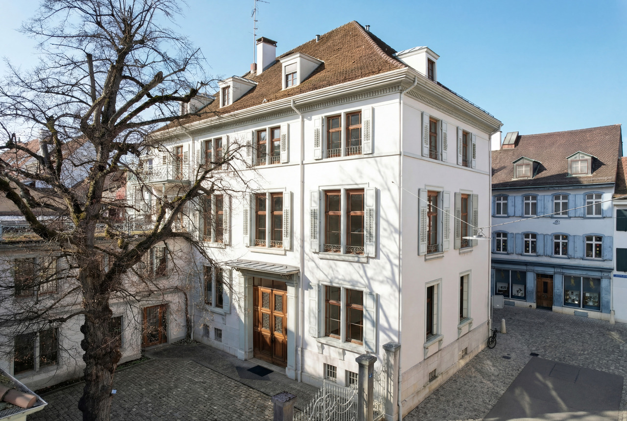 1470m² bâtiment résidentiel / commercial