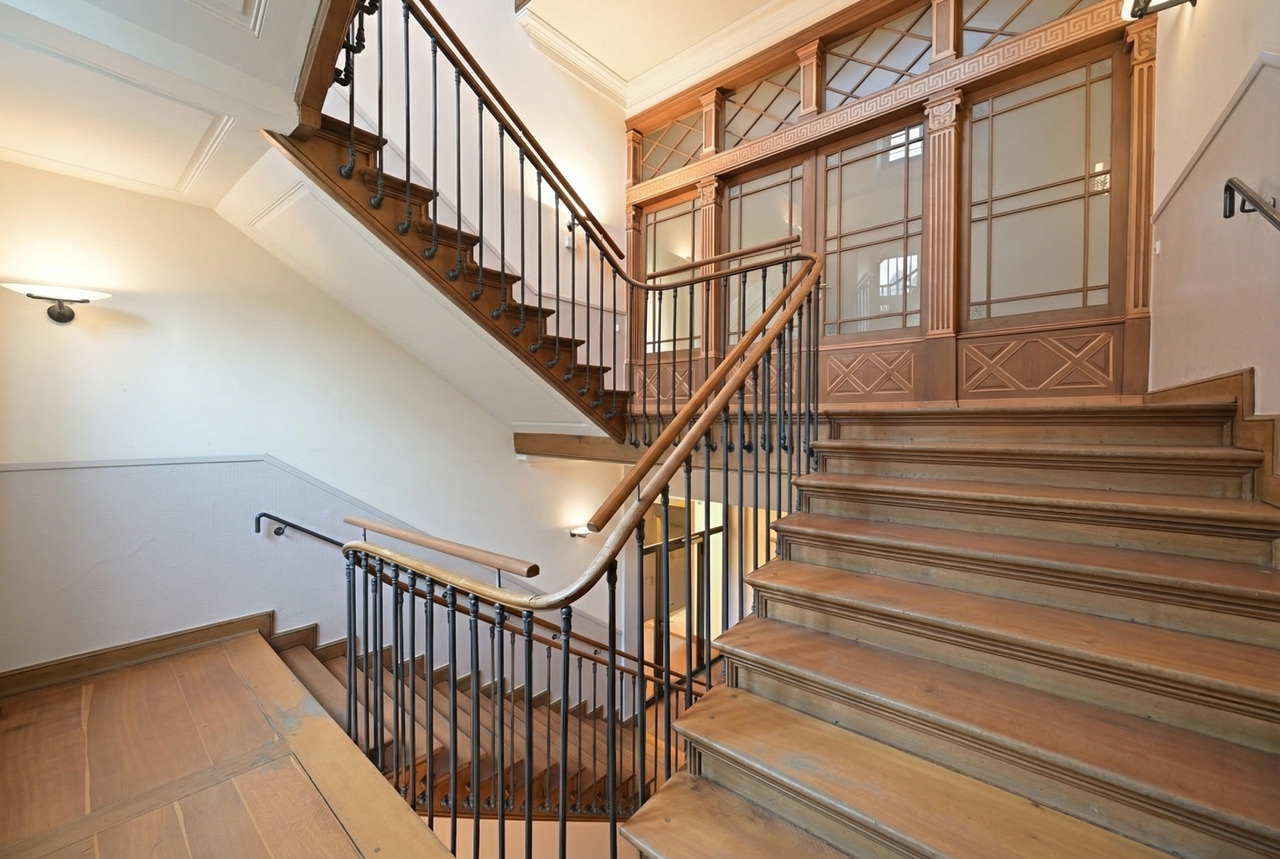 1470m² bâtiment résidentiel / commercial