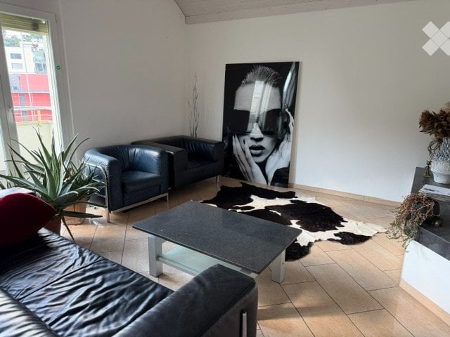 1 room single room, Foto 1 von 5