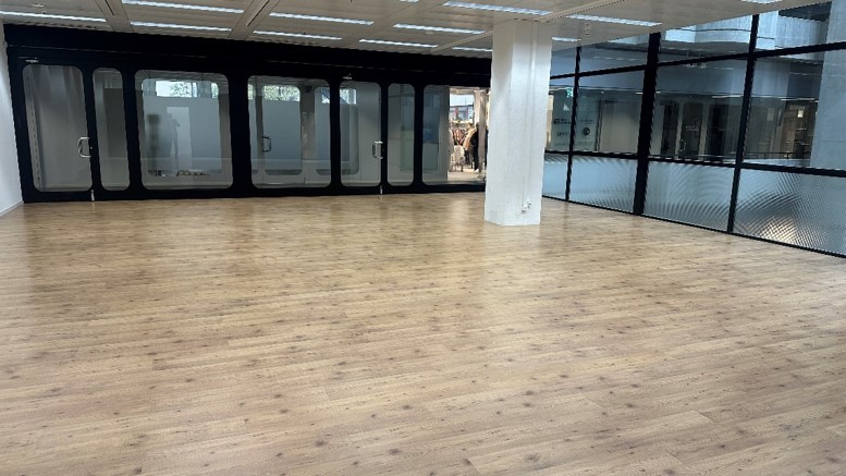 151m² commercial
