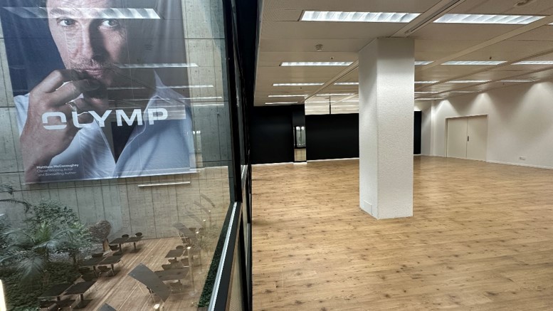151m² commercial