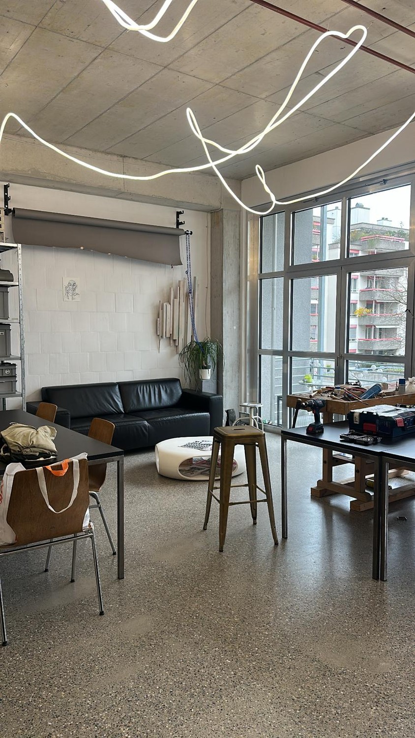 62m² commercial