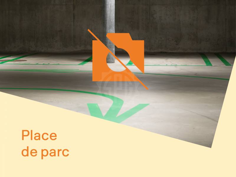 Überdachter Parkplatz