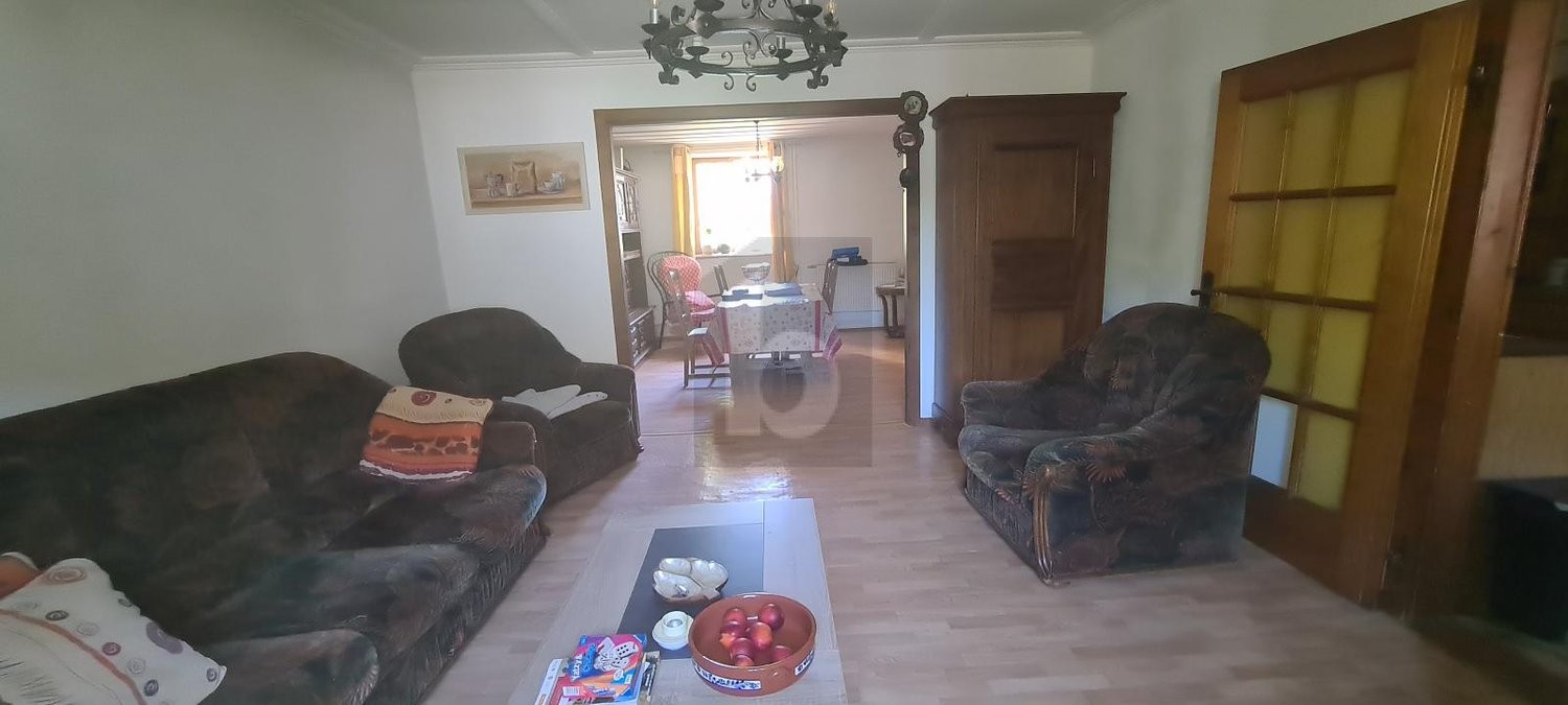 12 Zimmer Einfamilienhaus, Foto 3 von 4