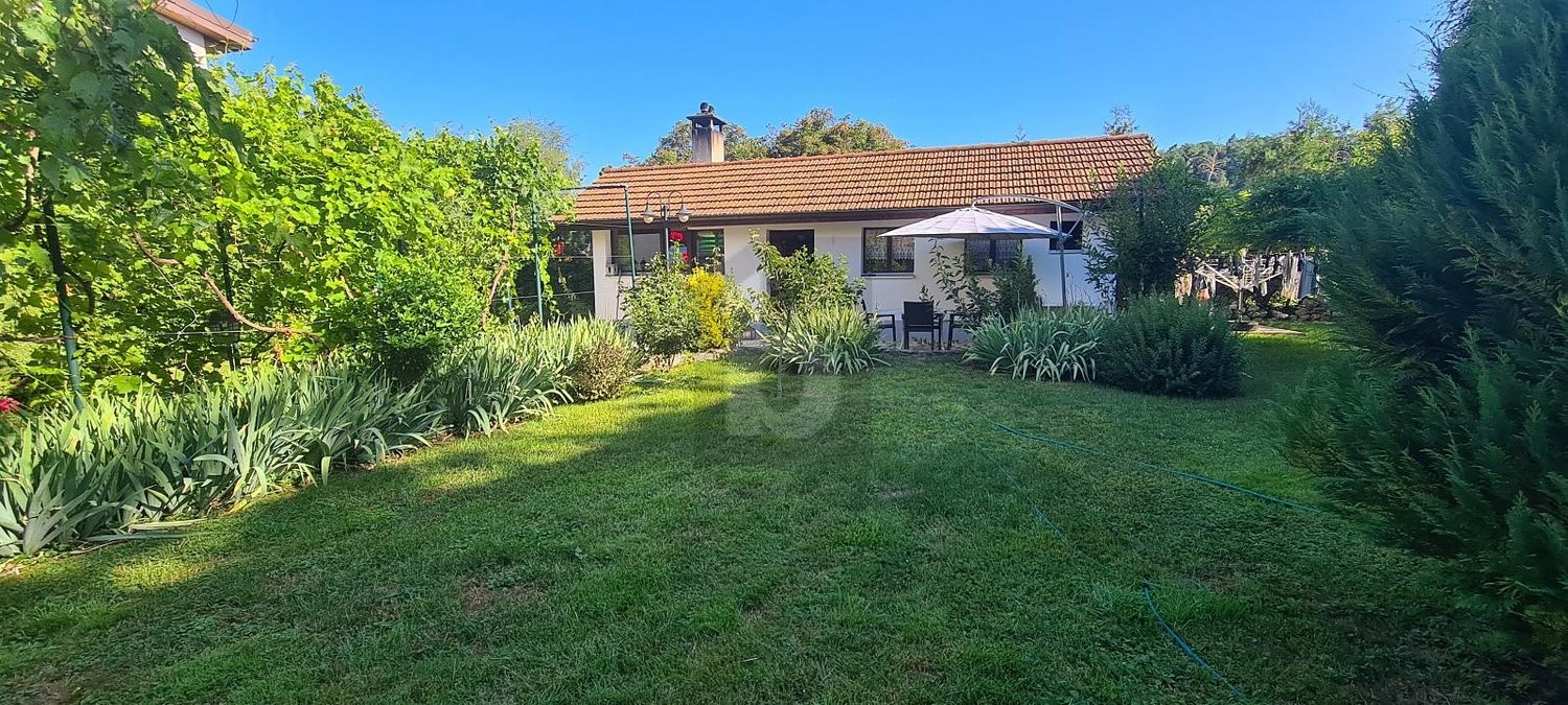 12 Zimmer Einfamilienhaus, Foto 2 von 4