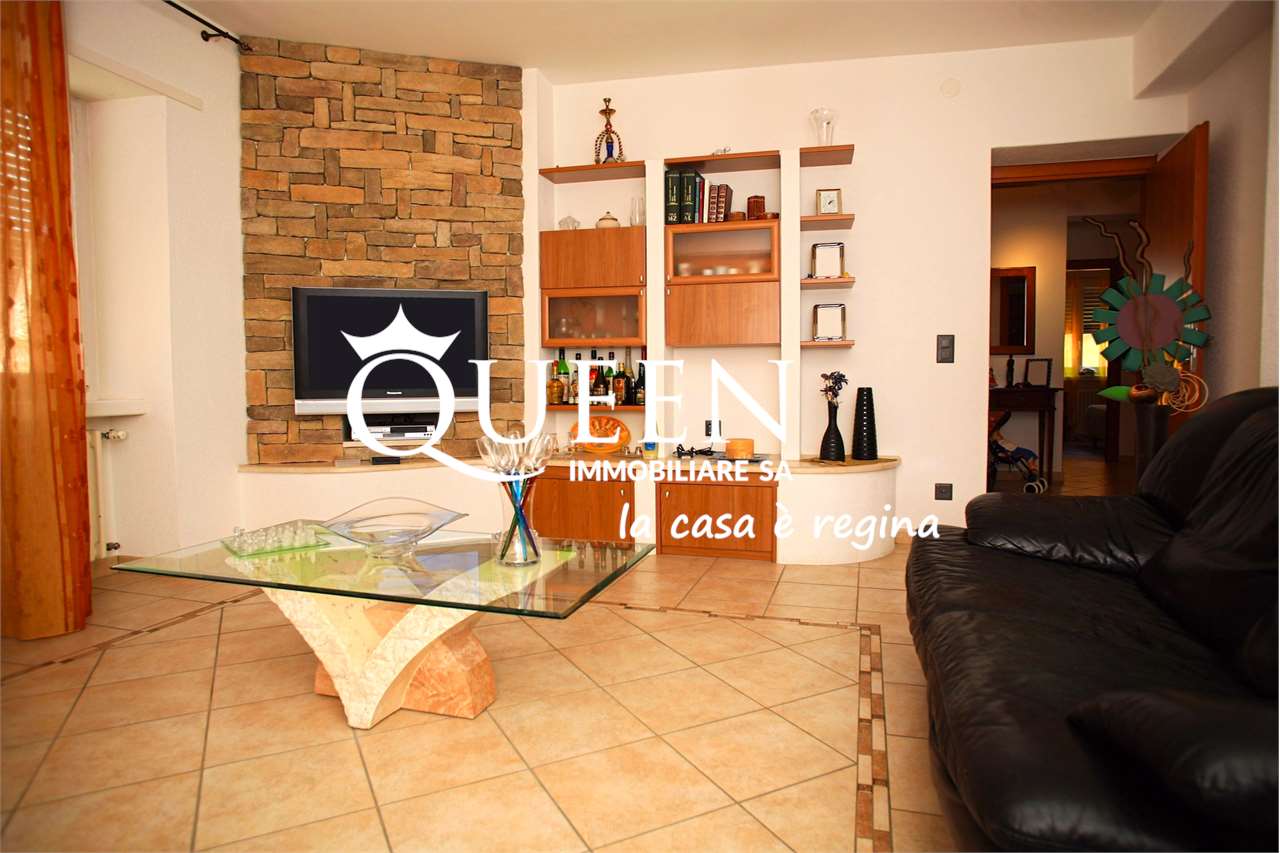 5 rooms apartment, photo 1 of 10
