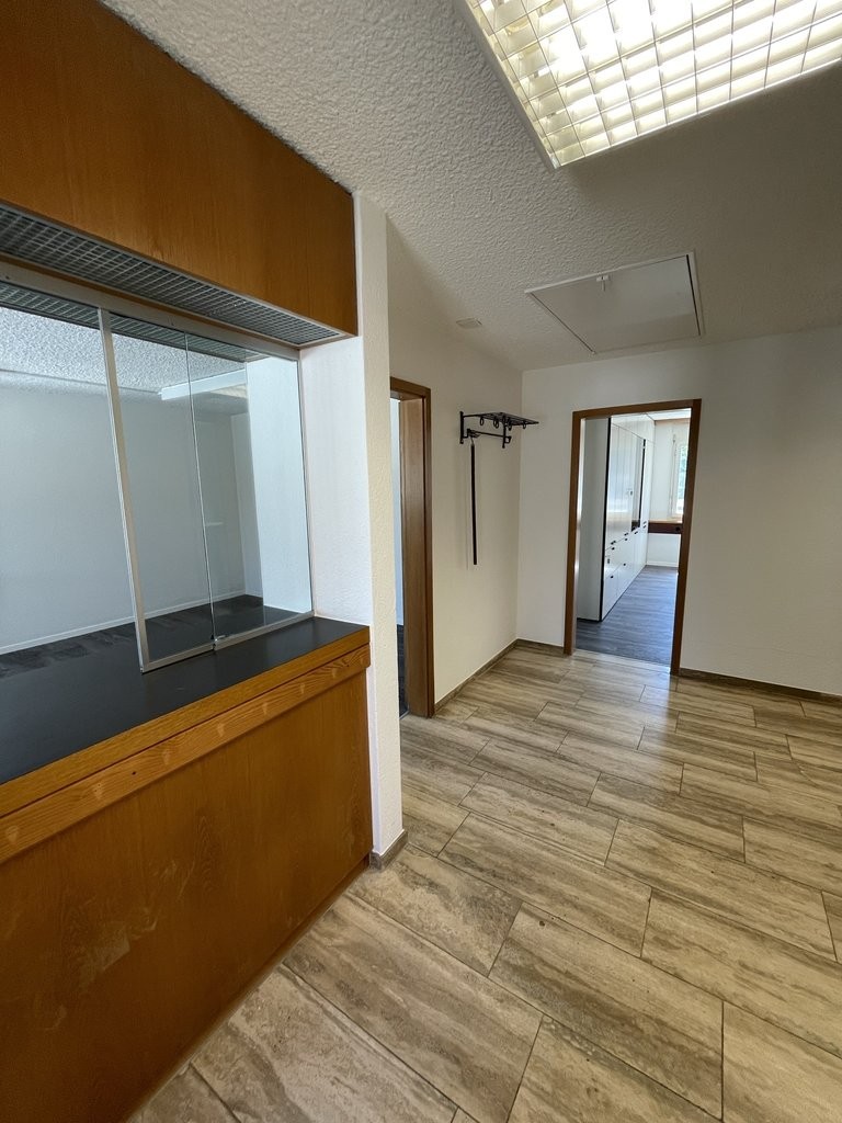 105m² office