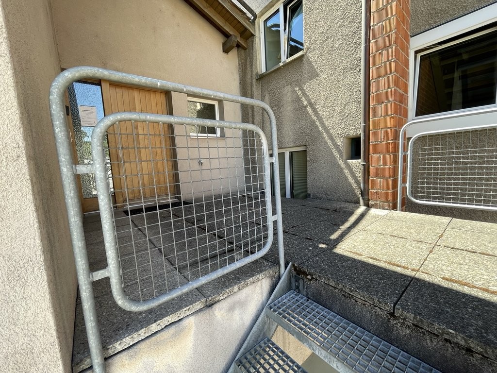 105m² office