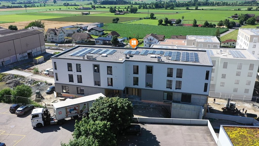 83m² commercial