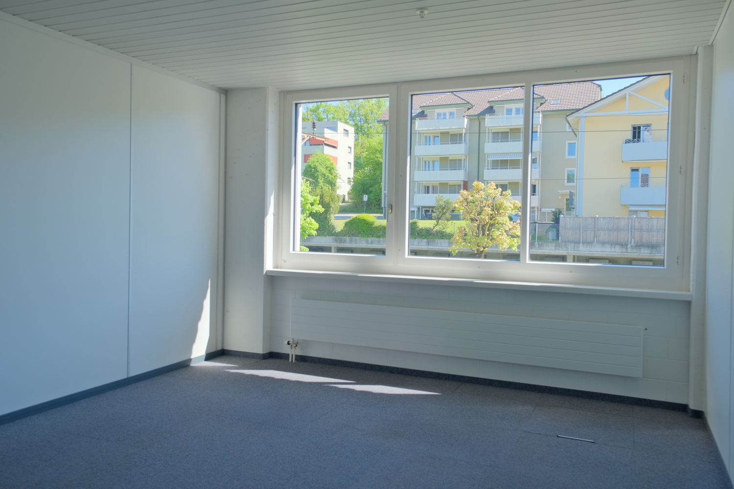 24m² office