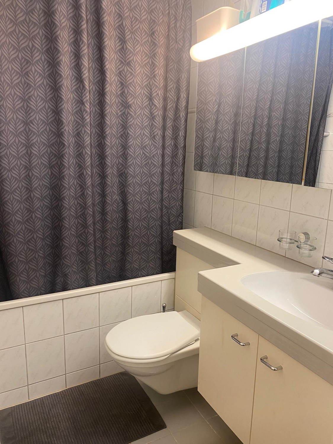 Chambre dans un appartement partagé
