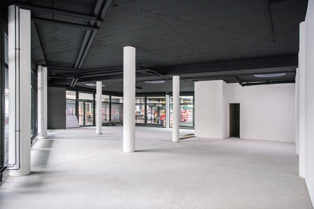 Commerce de 179m²