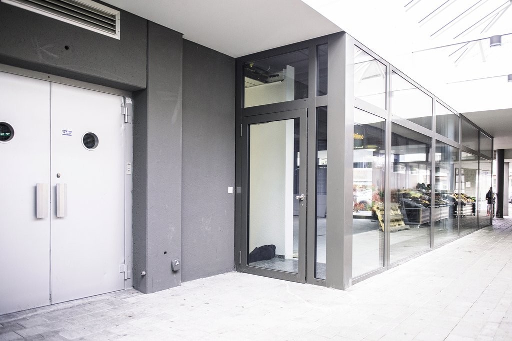 Commerce de 179m²