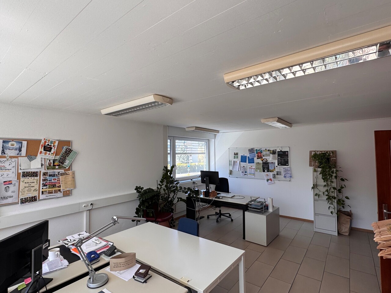 340m² Büro, Foto 4 von 8