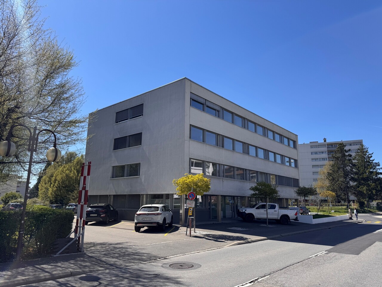340m² Büro, Foto 2 von 8