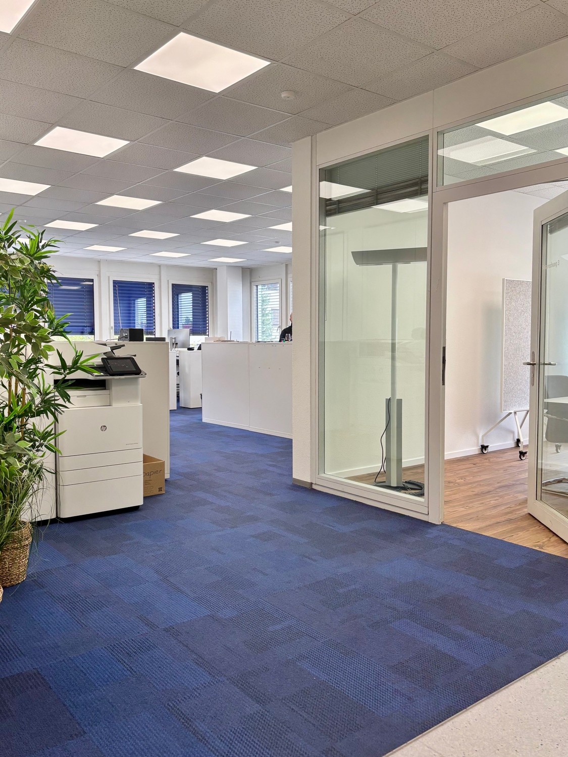 602m² office, Foto 1 von 6