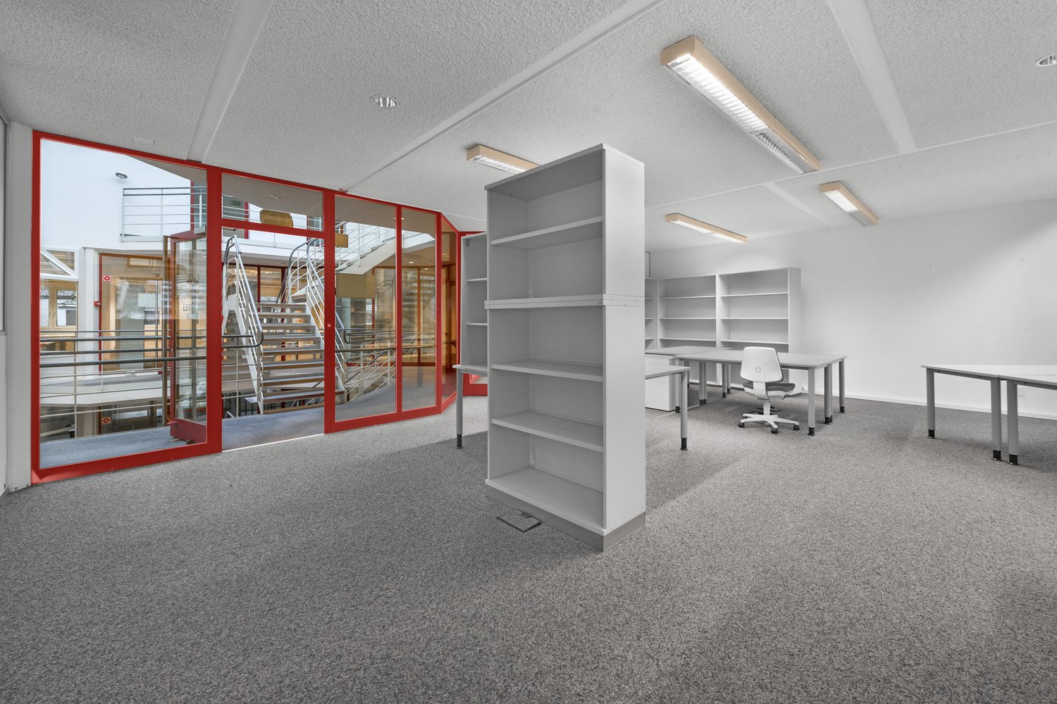 793m² commercial