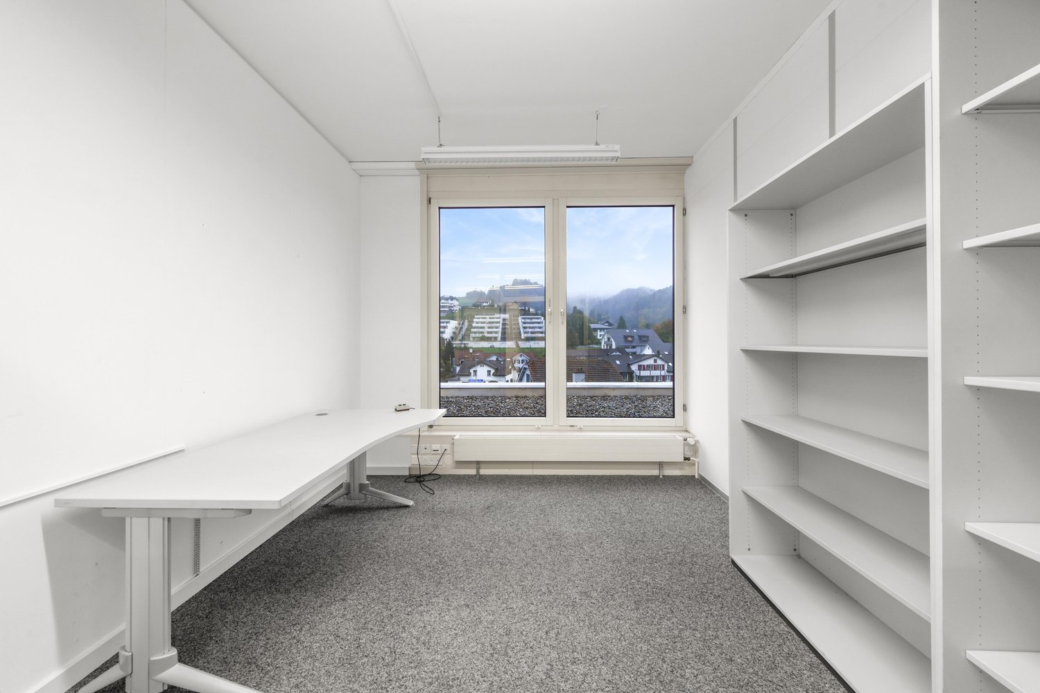 793m² commercial