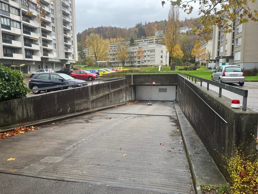 Underground slot, photo 2 of 6