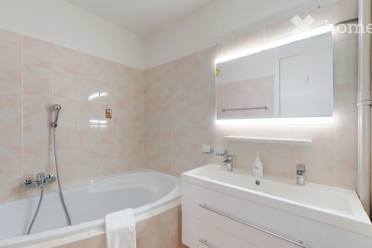 3 rooms apartment (5)