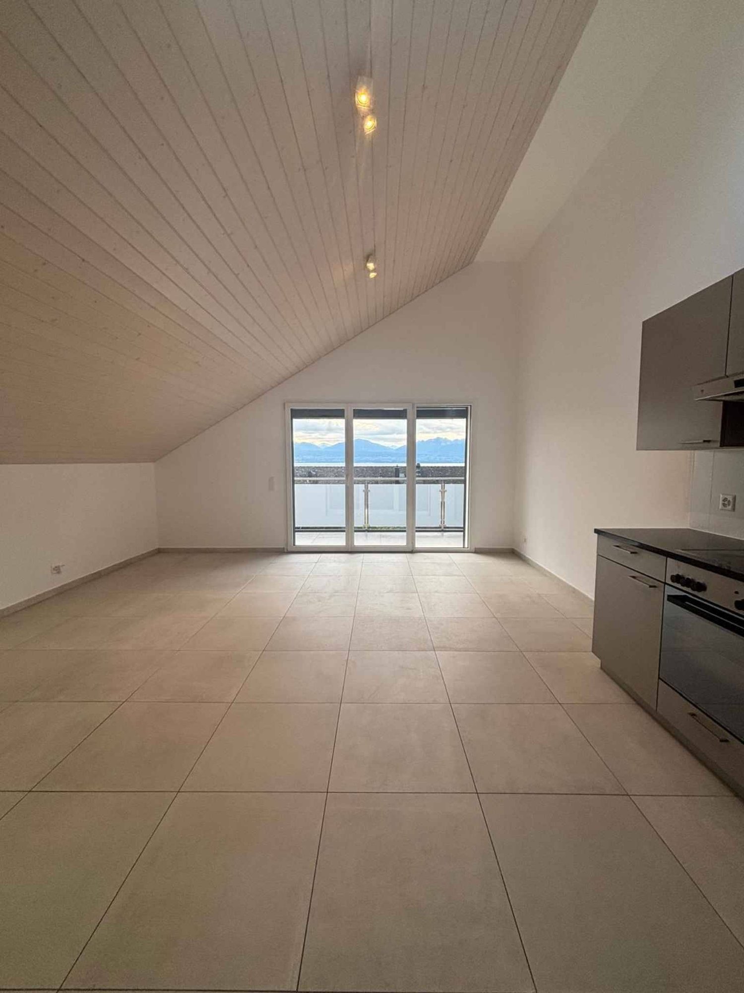 4 ½ Zimmer Wohnung, Foto 3 von 10