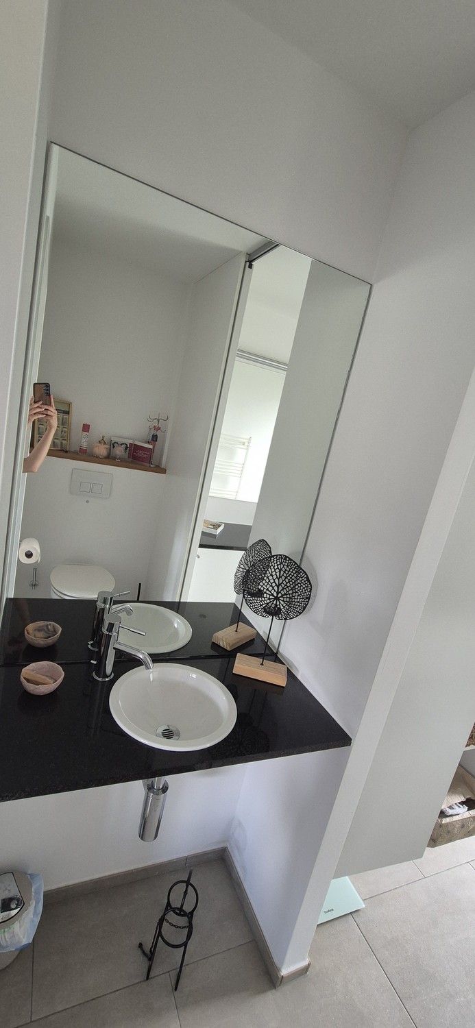 Chambre dans un appartement partagé