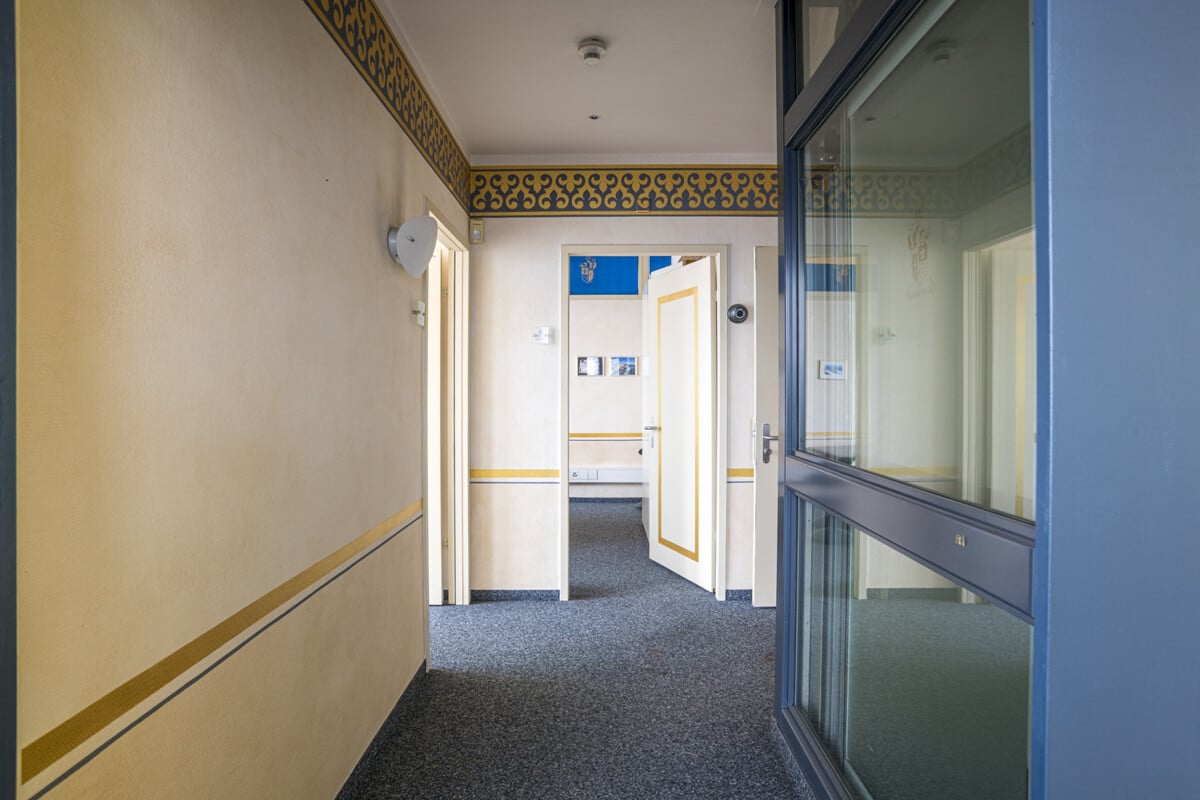 162m² shop, Foto 5 von 10