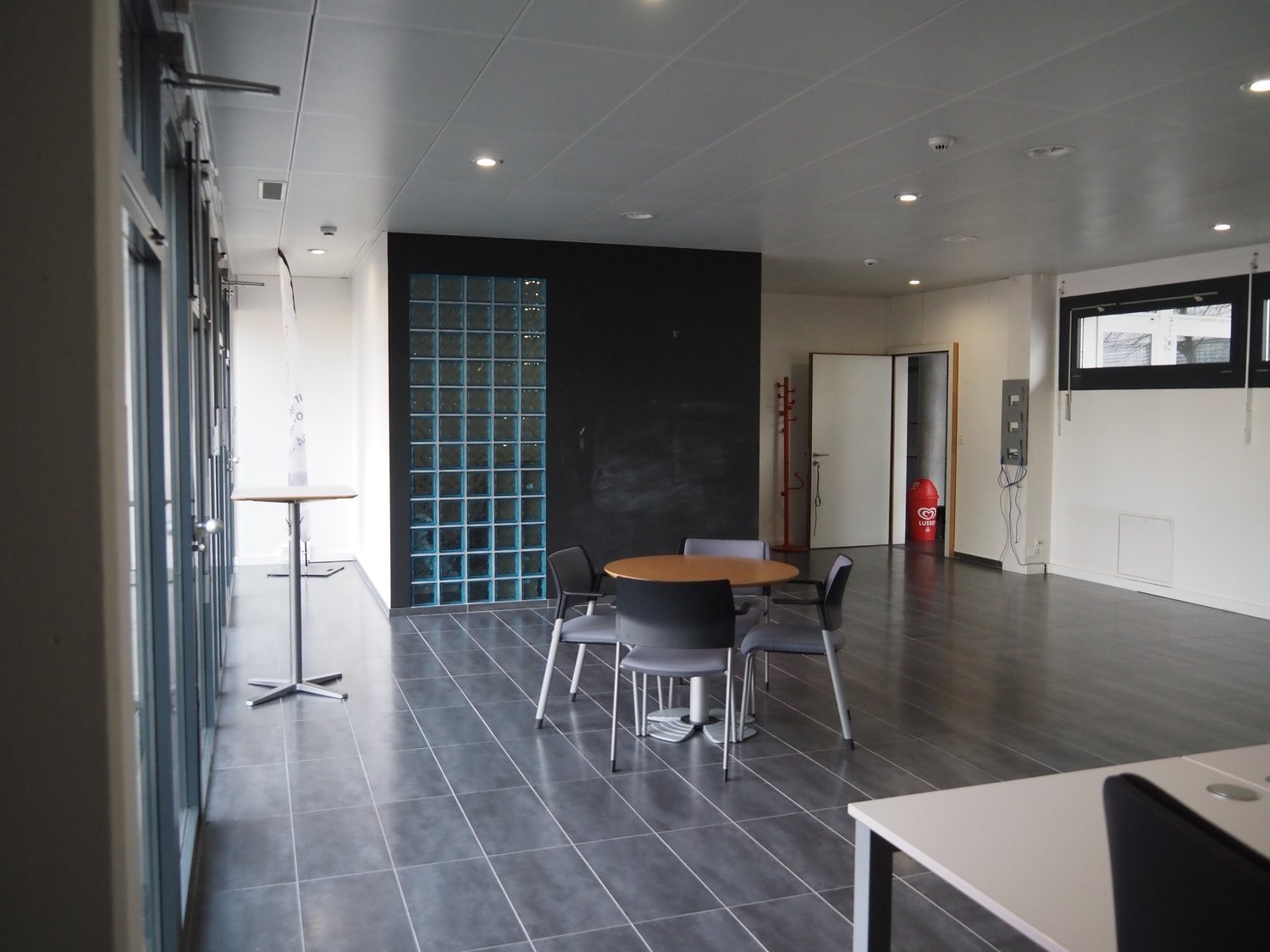 82m² Laden, Foto 3 von 5