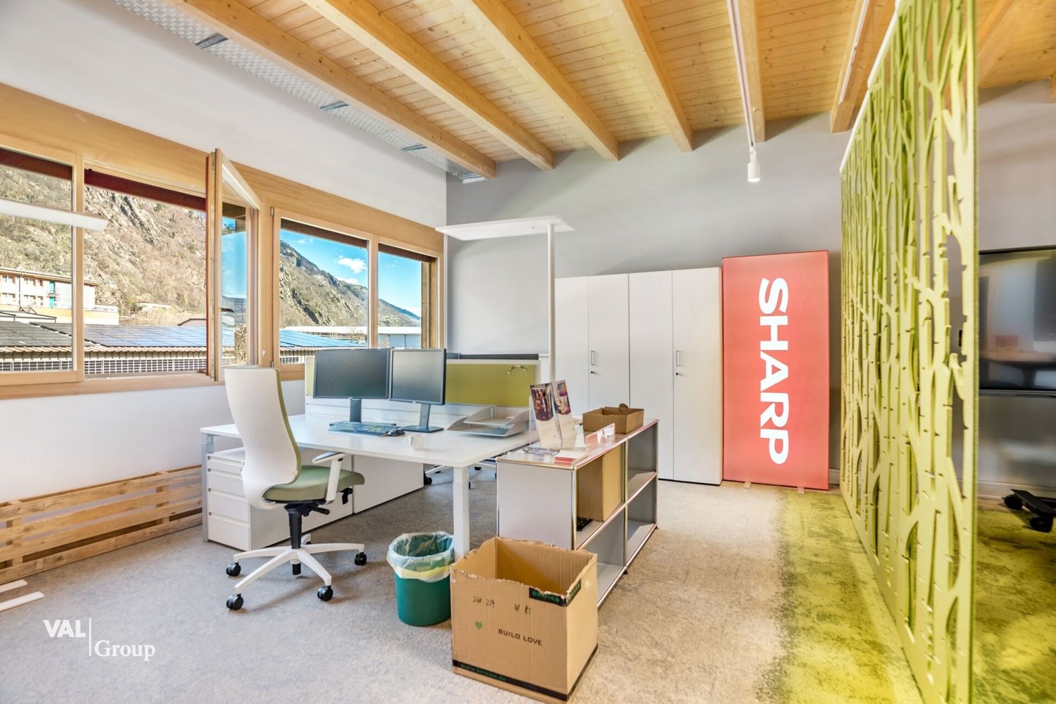 991m² commercial
