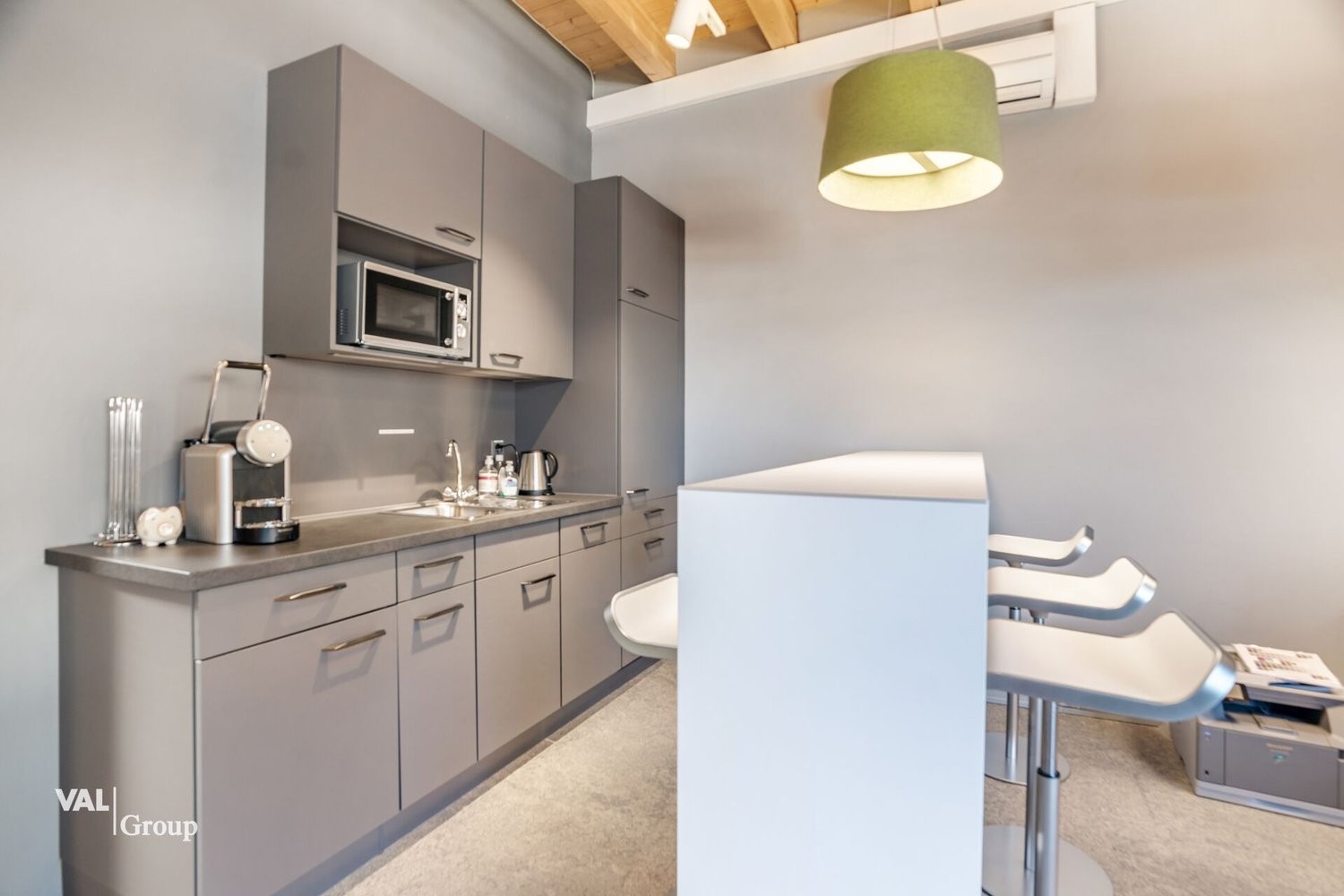 991m² commercial