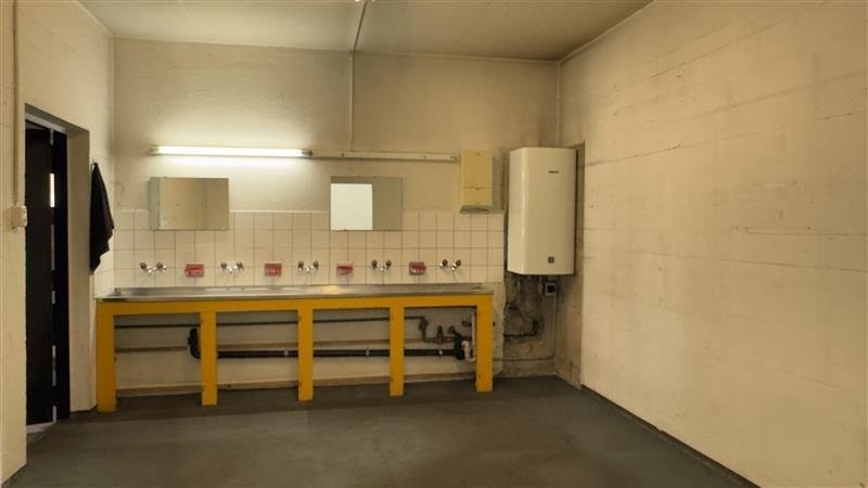 337m² commercial