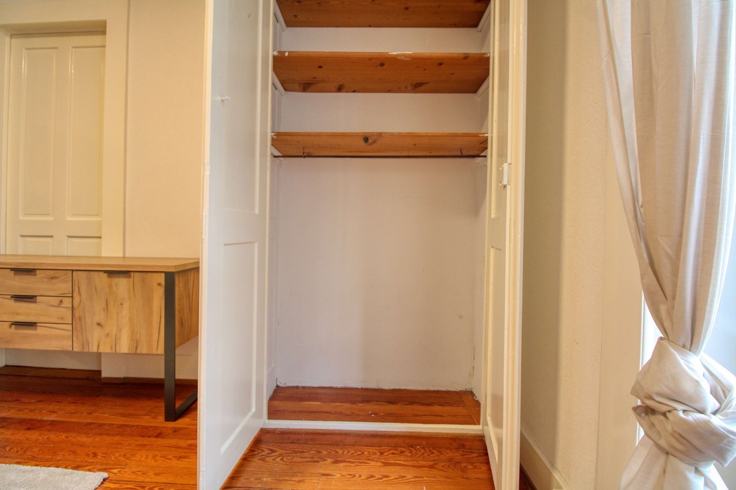 Zimmer in einer Wohngemeinschaft, Foto 1 von 10