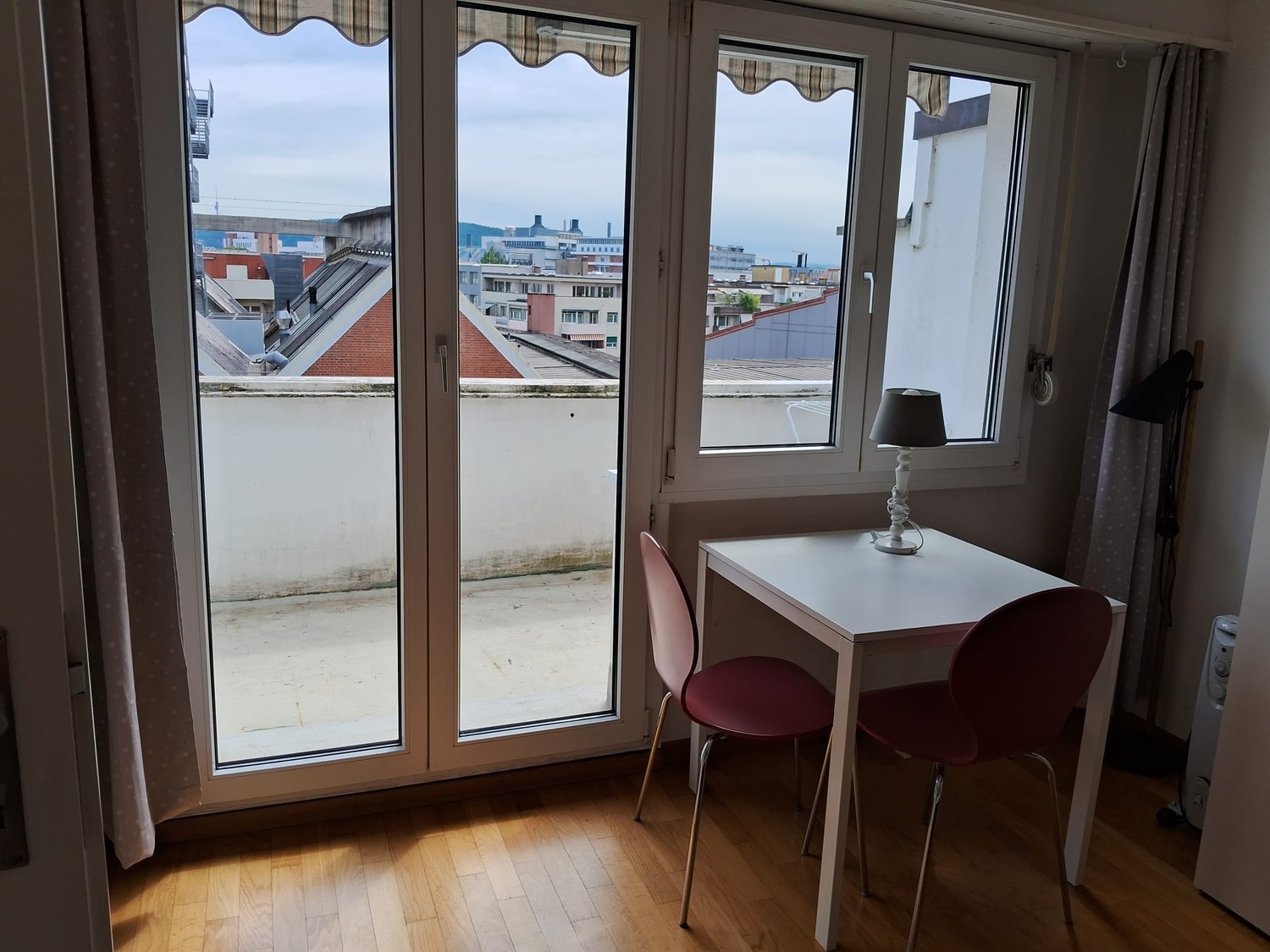 Möblierte 2 ½ Zimmer Wohnung, Foto 10 von 10