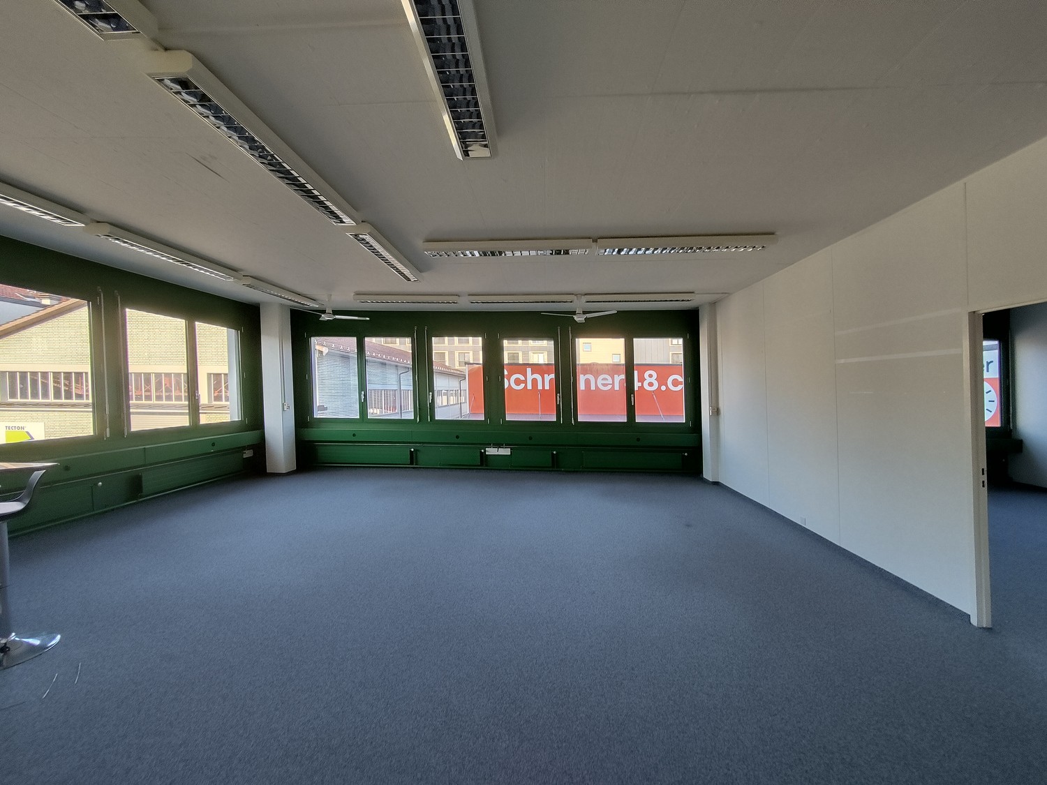 168m² ufficio, foto 3 di 5