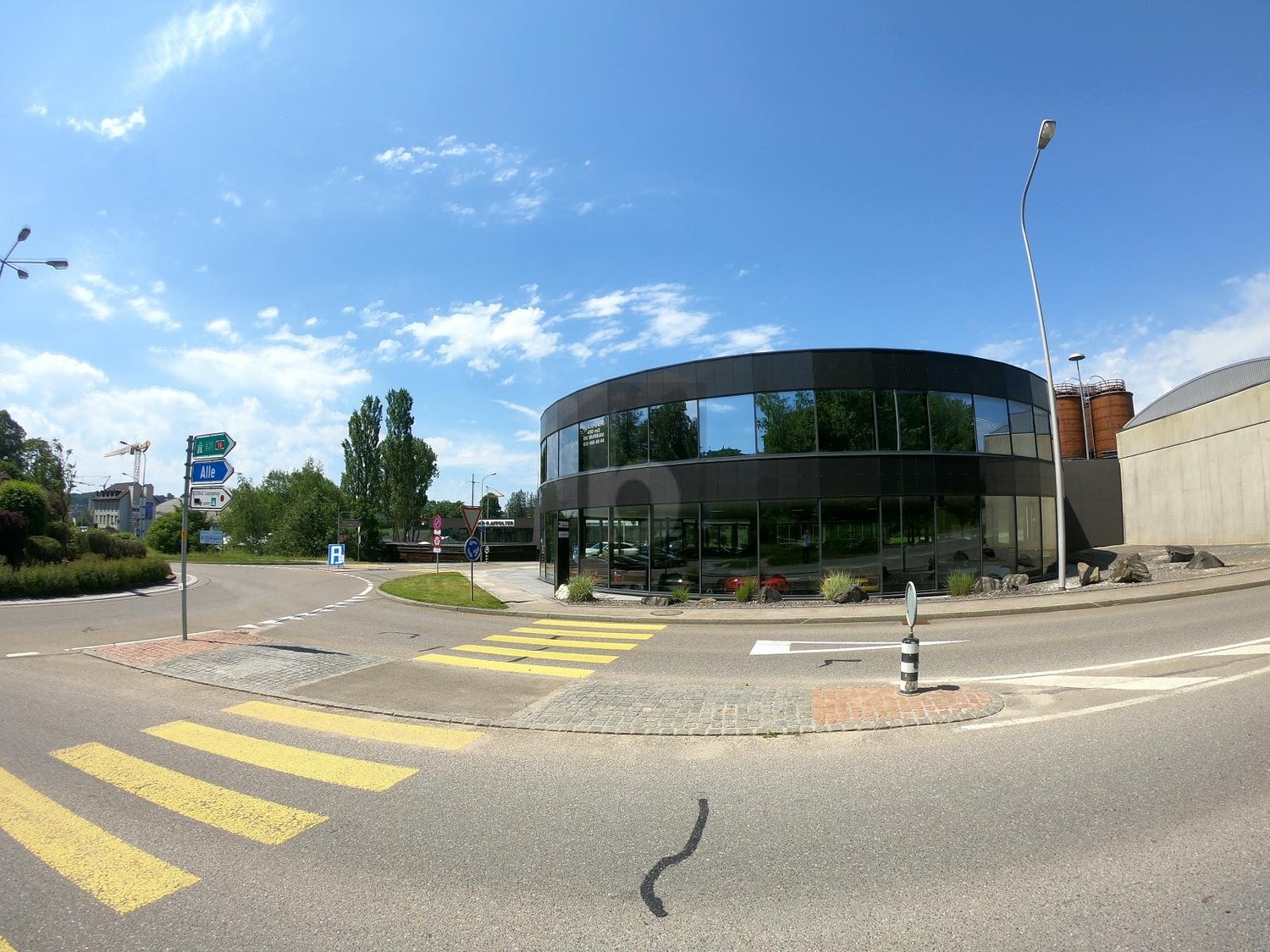 700m² Büro