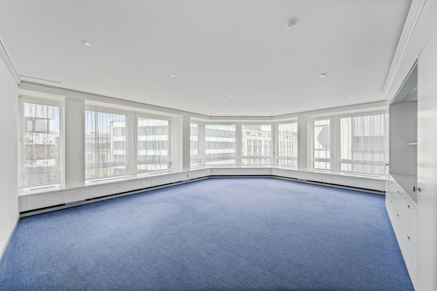 277m² office, Foto 2 von 10