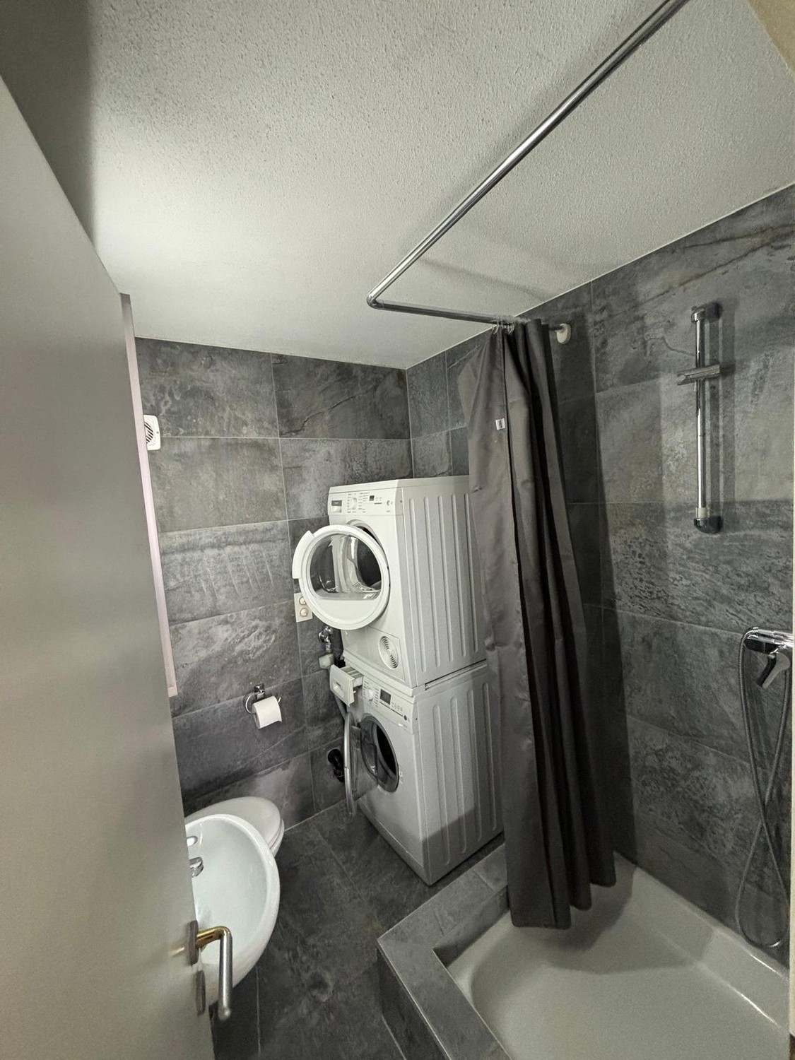 1 room apartment, Foto 5 von 6