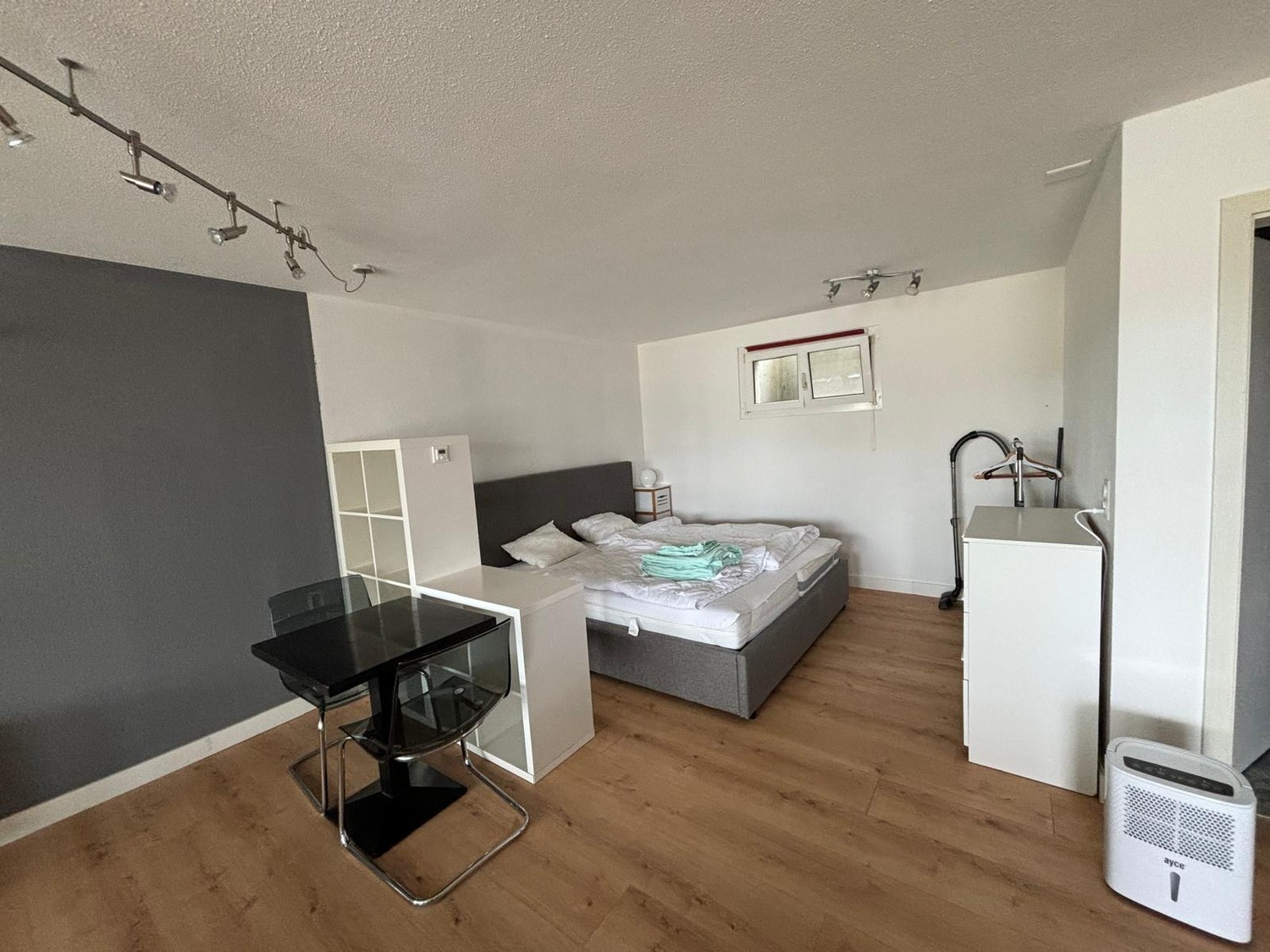 1 room apartment, Foto 3 von 6