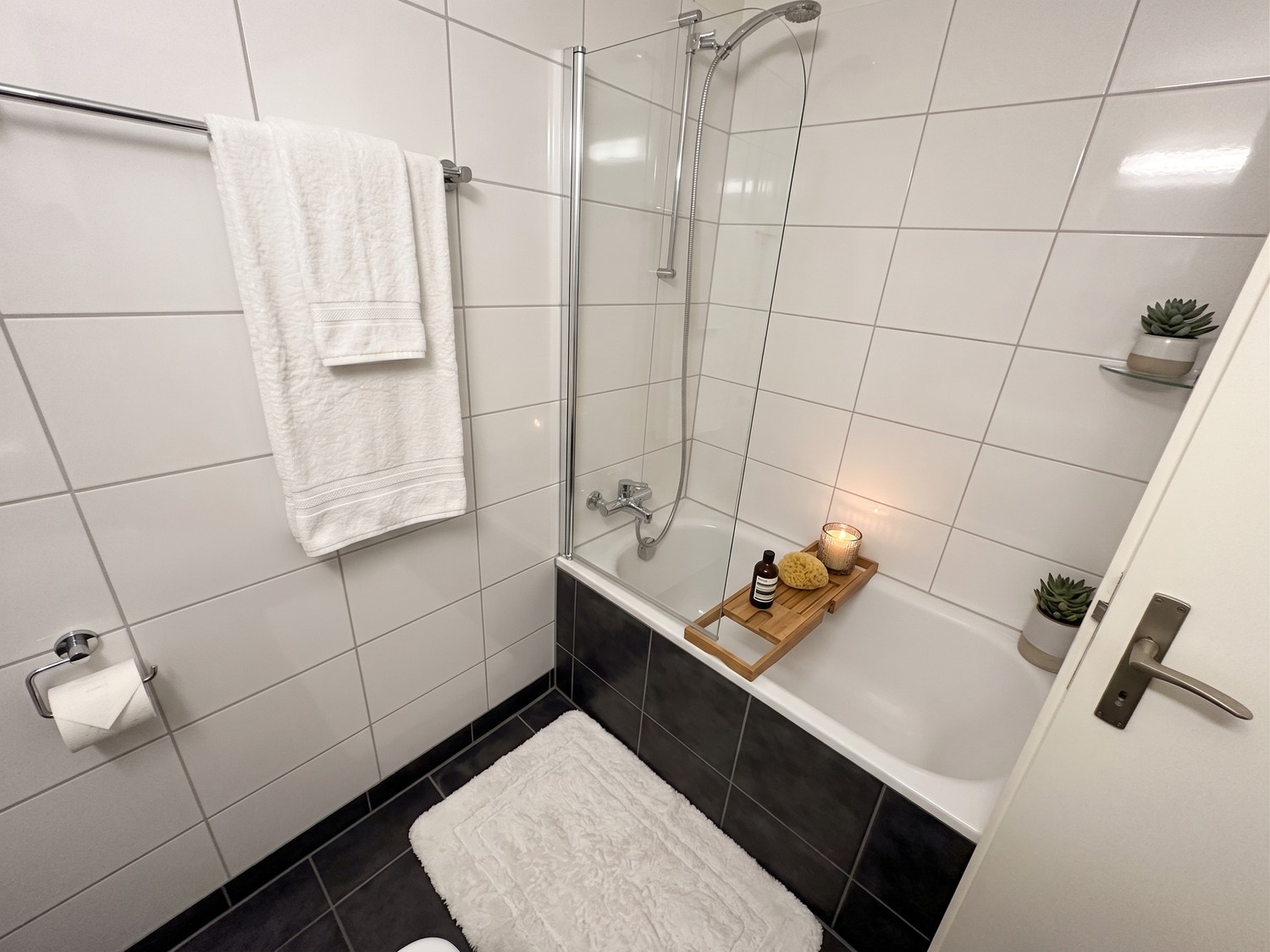 Zimmer in einer Wohngemeinschaft, Foto 4 von 6