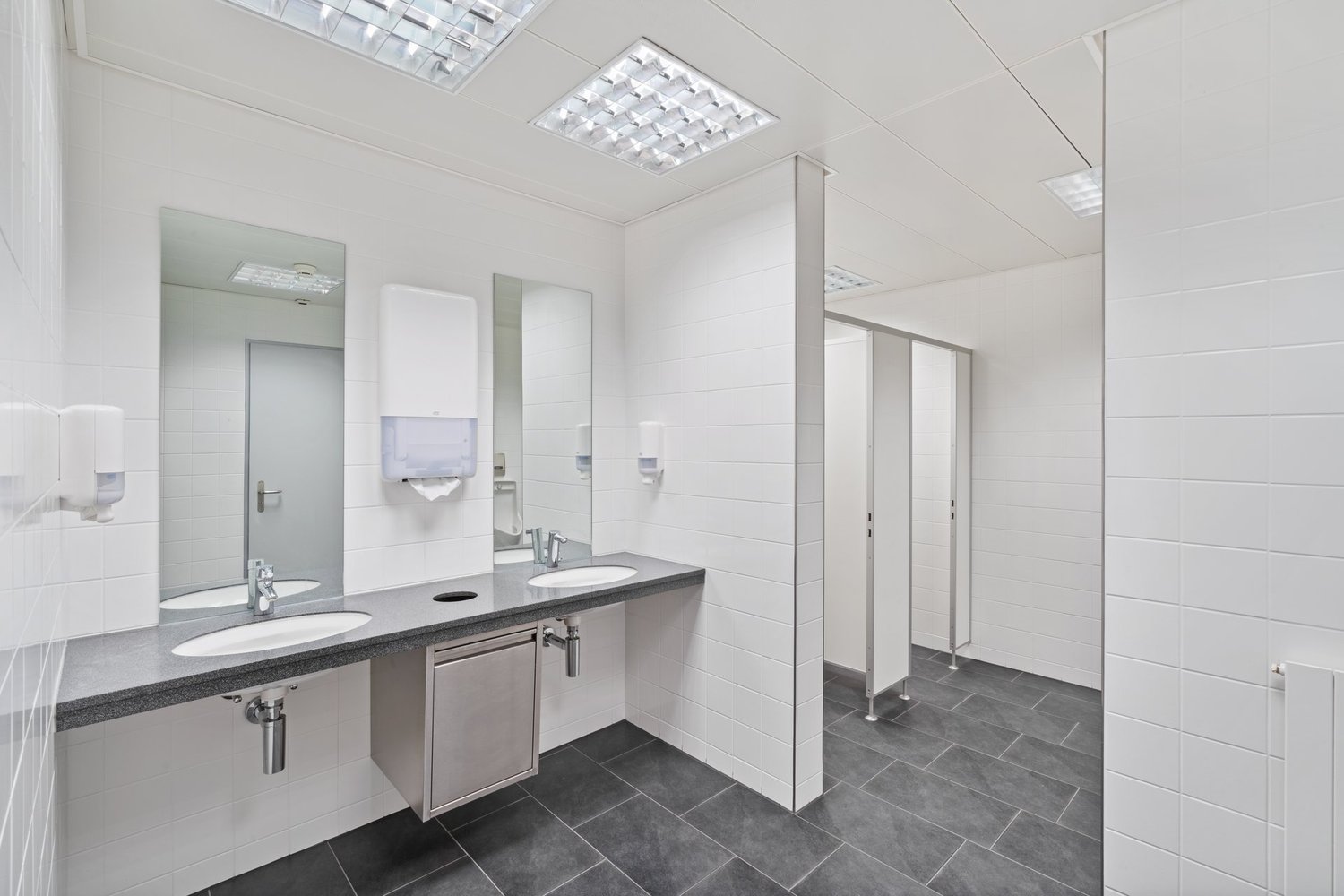 950m² office, Foto 10 von 10